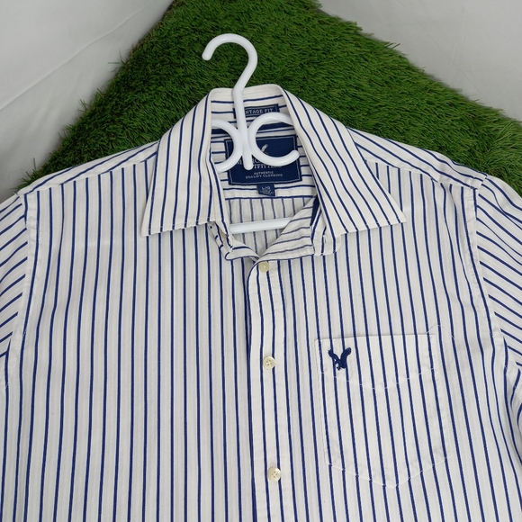 American Eagle stripe button up - Picture 4 of 4